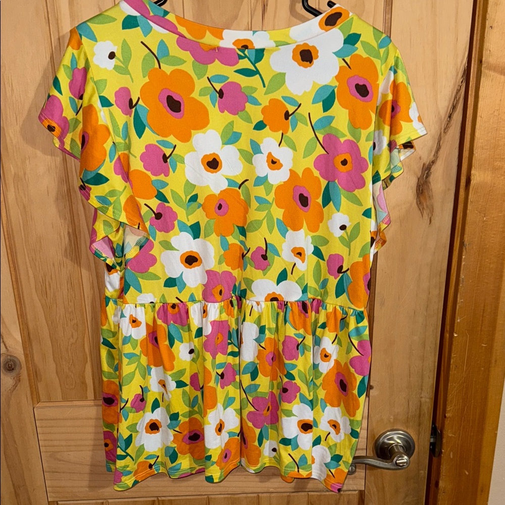 Haptics Vibrant Floral Short Sleeve Blouse - Picture 3 of 4